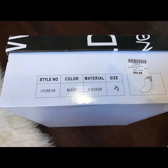 Black suede booties - Picture 5 of 7